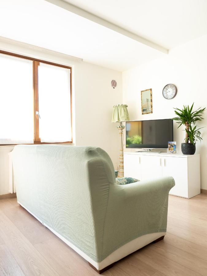 Apartment Luminosa Casetta Per Due